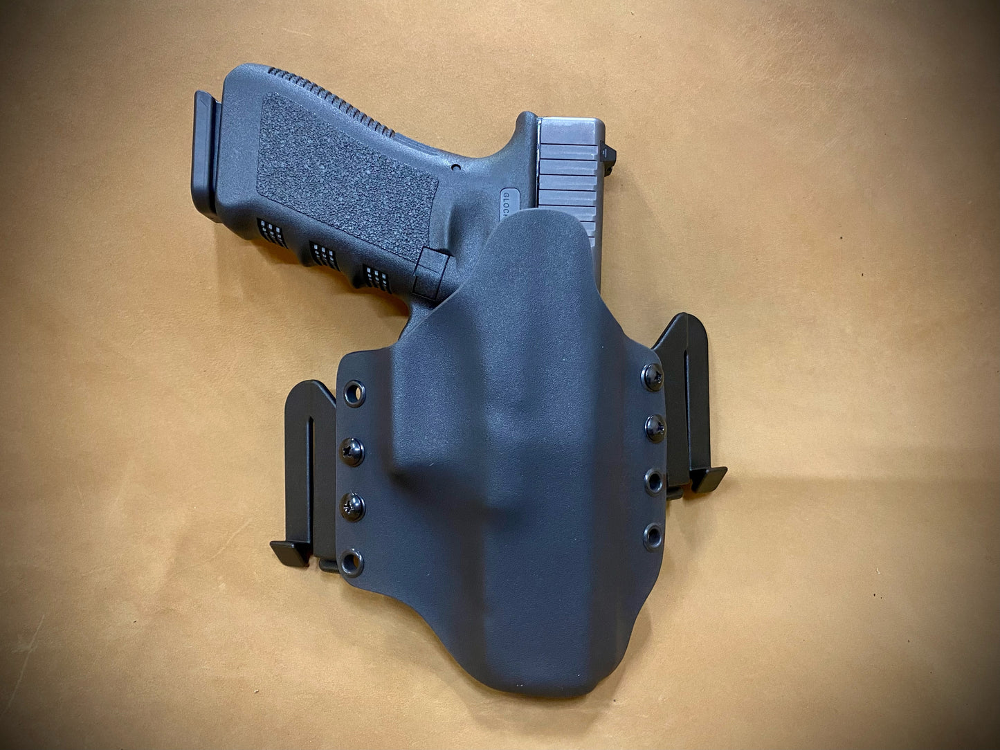 Convertible OWB/IWB Holster